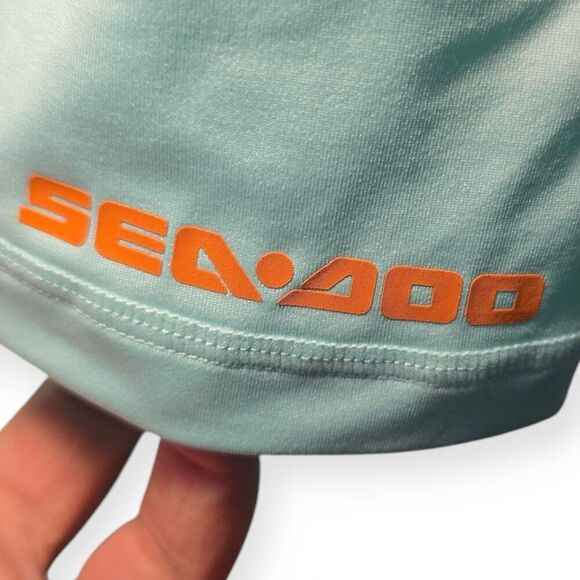 NWT BRP SEADOO LADIES LONG SLEEVE RASHGUARD M Medium Ice Surf Jetski Beach Swim - Picture 4 of 5